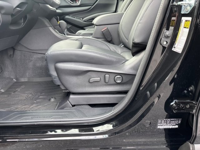 2025 Subaru ASCENT Limited 7 -Passenger