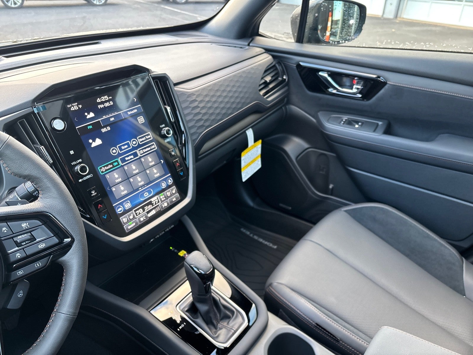 2025 Subaru FORESTER Touring Hybrid