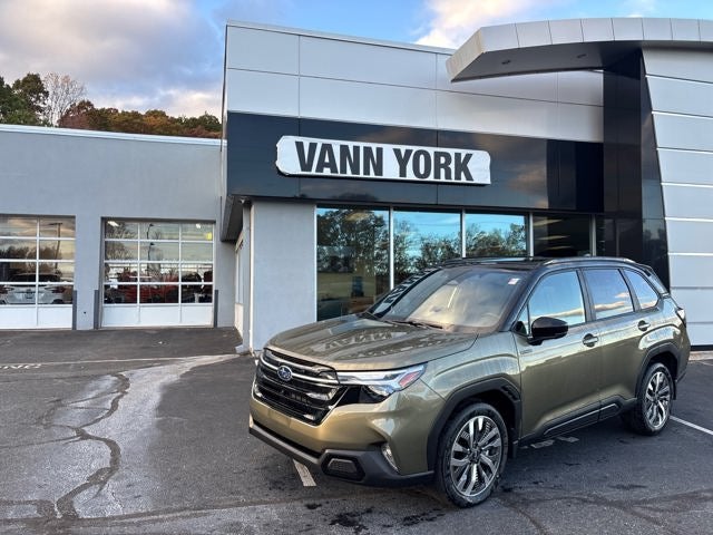 2025 Subaru FORESTER Touring Hybrid