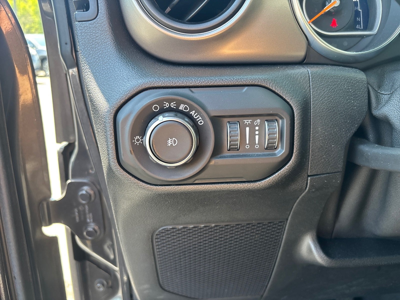 2021 Jeep Wrangler Sport