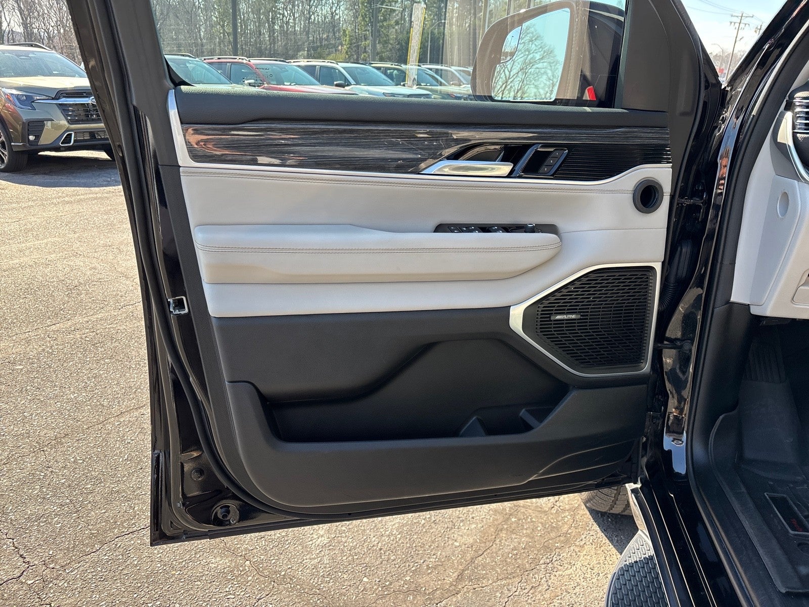 2022 Jeep Wagoneer Series III