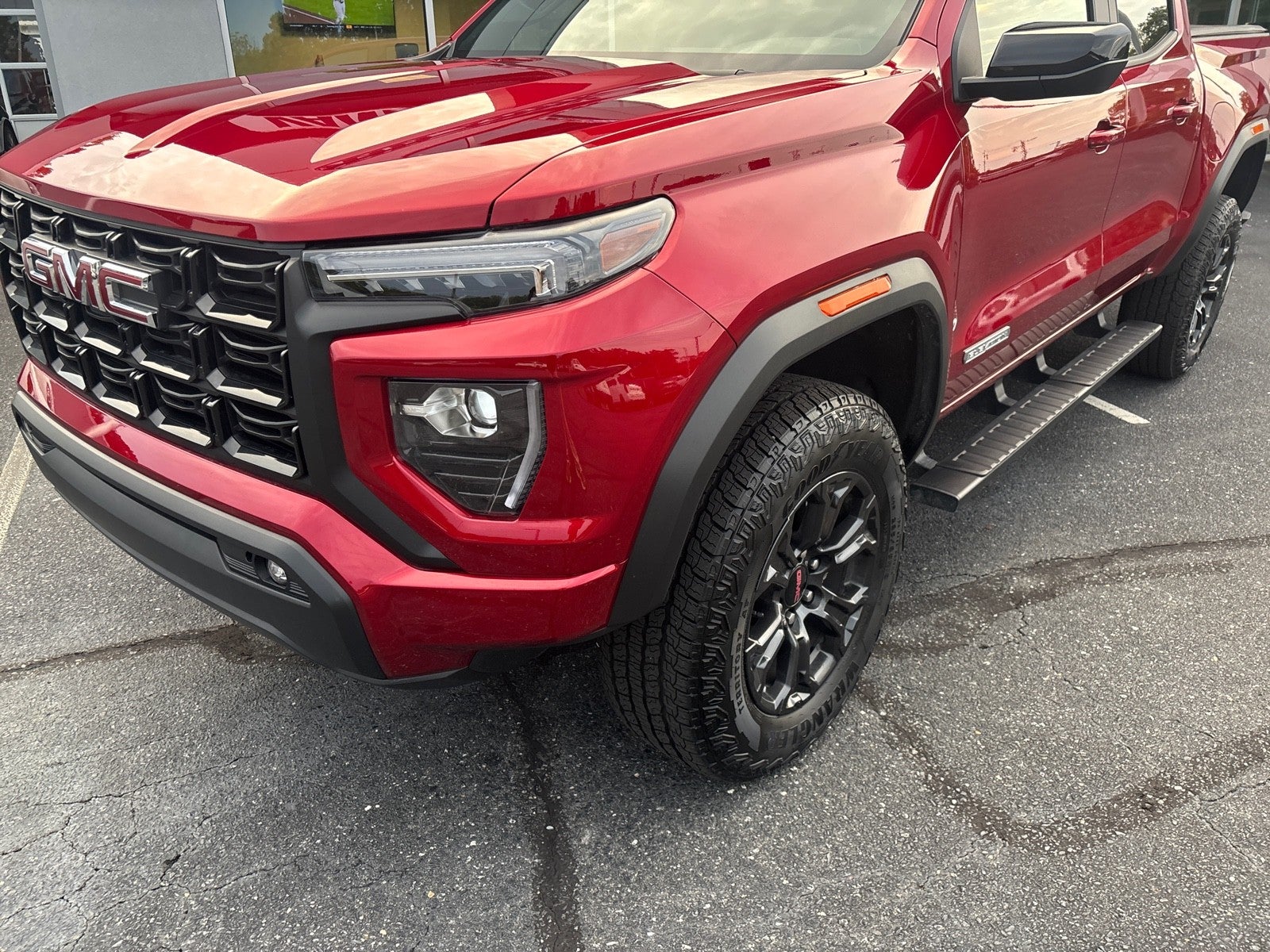 2025 GMC Canyon 2WD Elevation