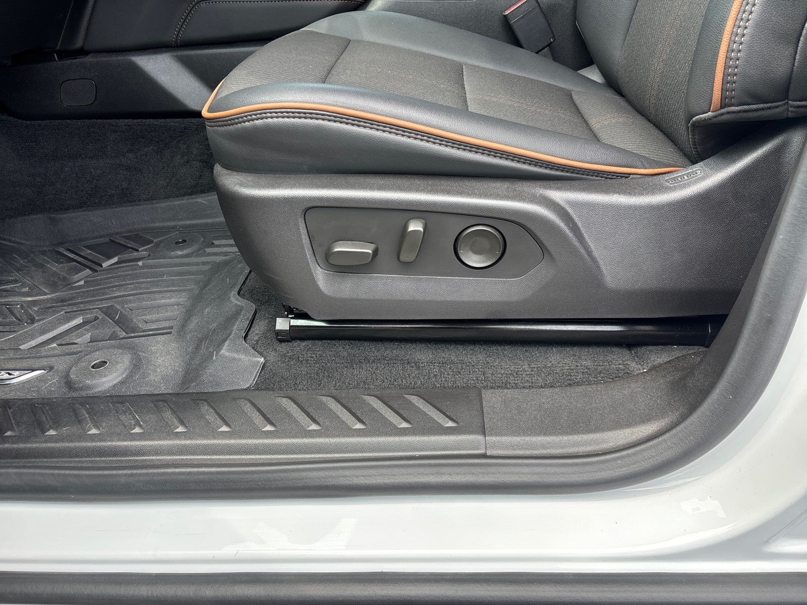 2025 GMC Canyon 4WD AT4