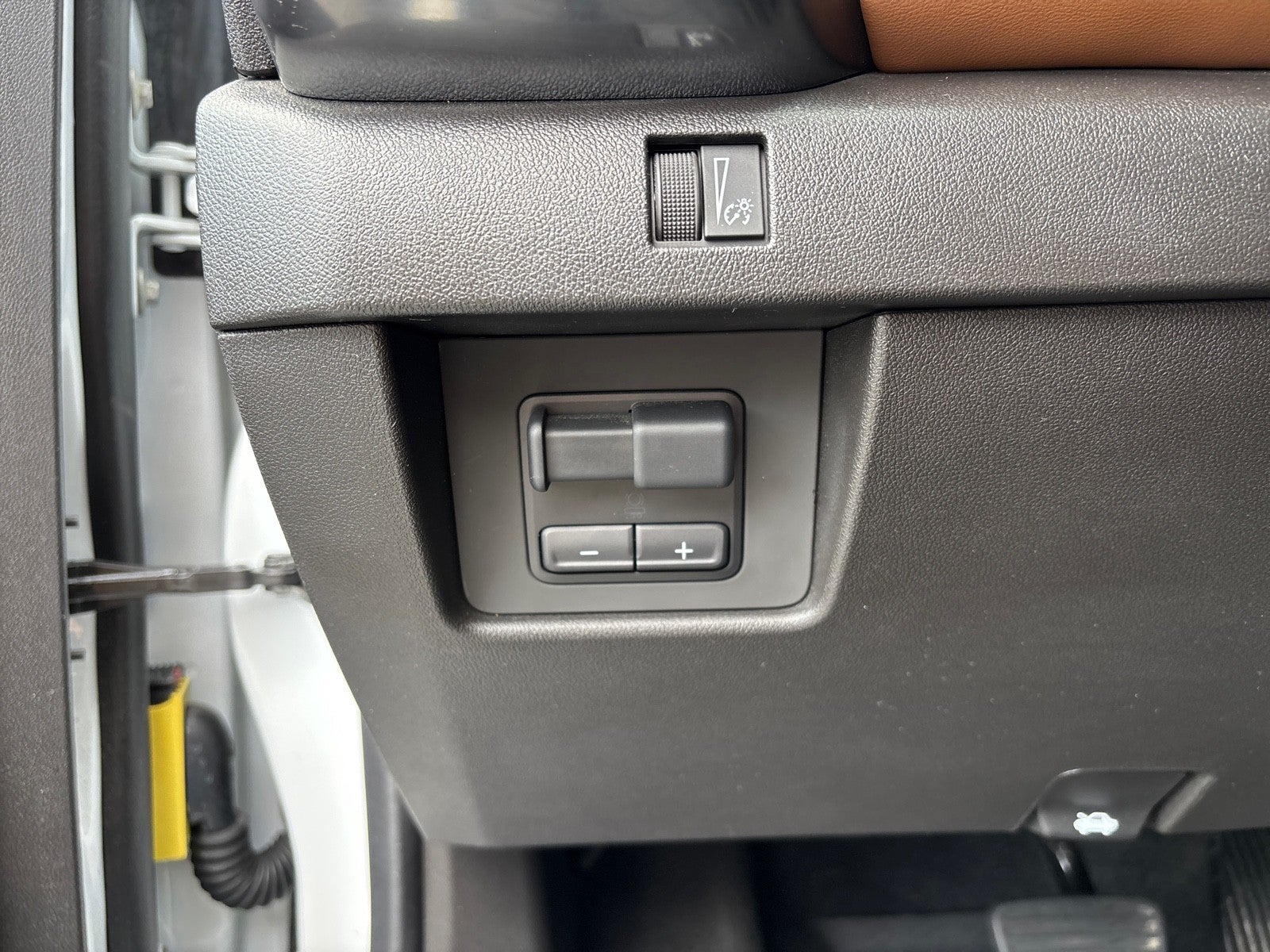 2025 GMC Canyon 4WD AT4