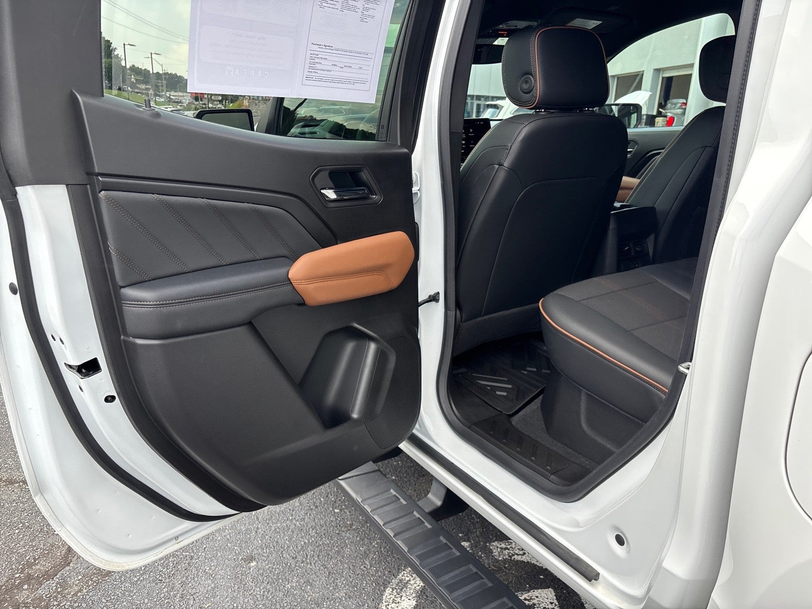 2025 GMC Canyon 4WD AT4