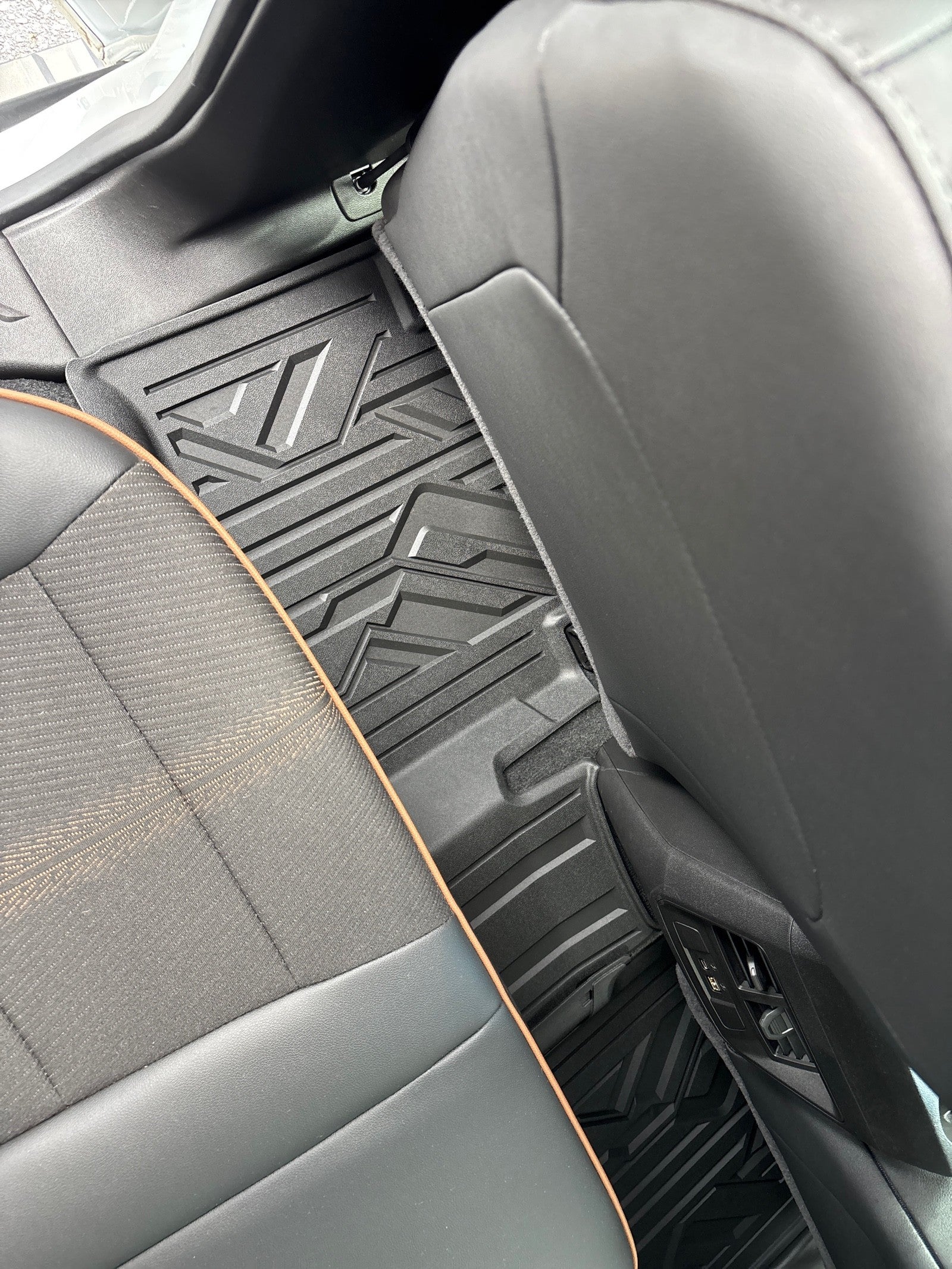2025 GMC Canyon 4WD AT4