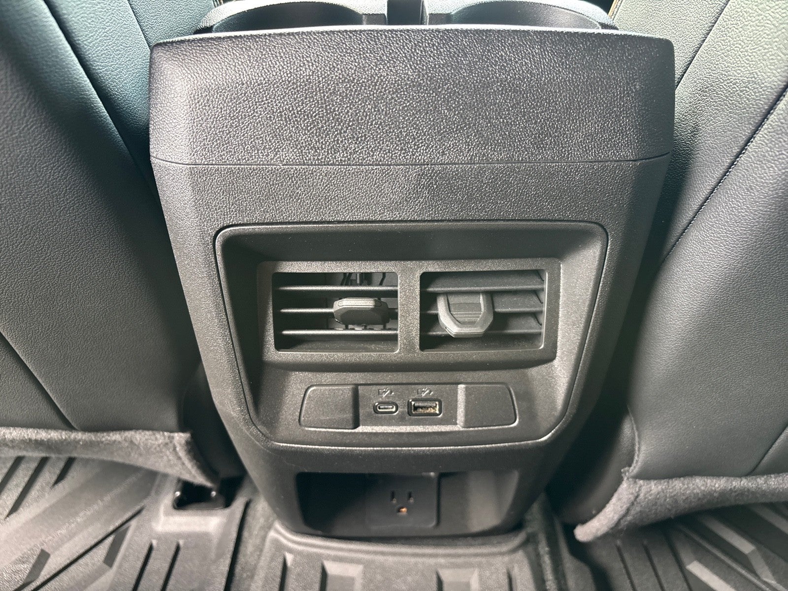 2025 GMC Canyon 4WD AT4