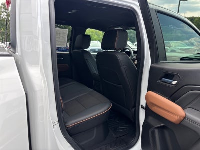 2025 GMC Canyon 4WD AT4