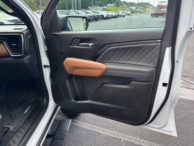 2025 GMC Canyon 4WD AT4