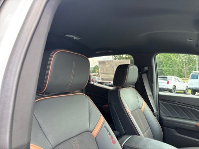 2025 GMC Canyon 4WD AT4