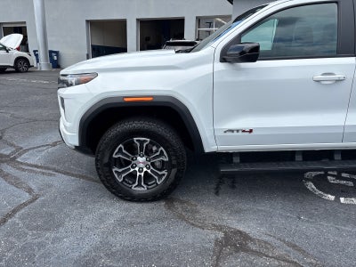 2025 GMC Canyon 4WD AT4