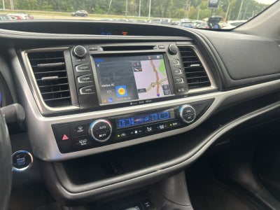 2018 Toyota Highlander SE