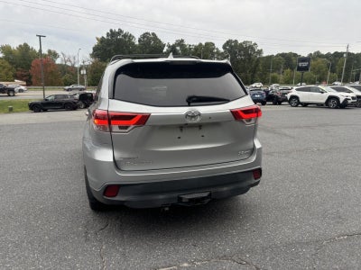 2018 Toyota Highlander SE