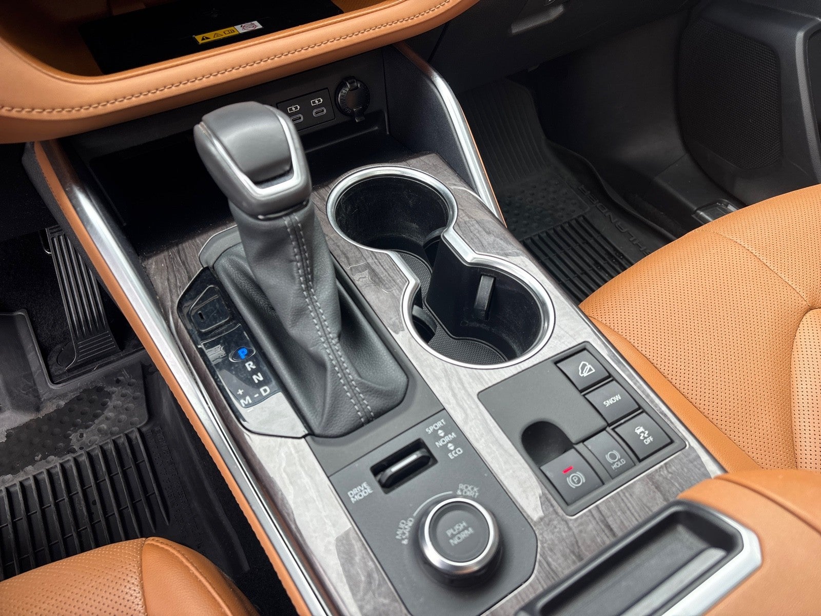 2024 Toyota Highlander Platinum