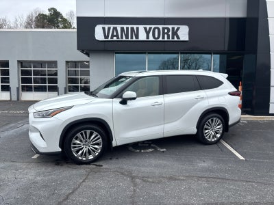 2024 Toyota Highlander Platinum