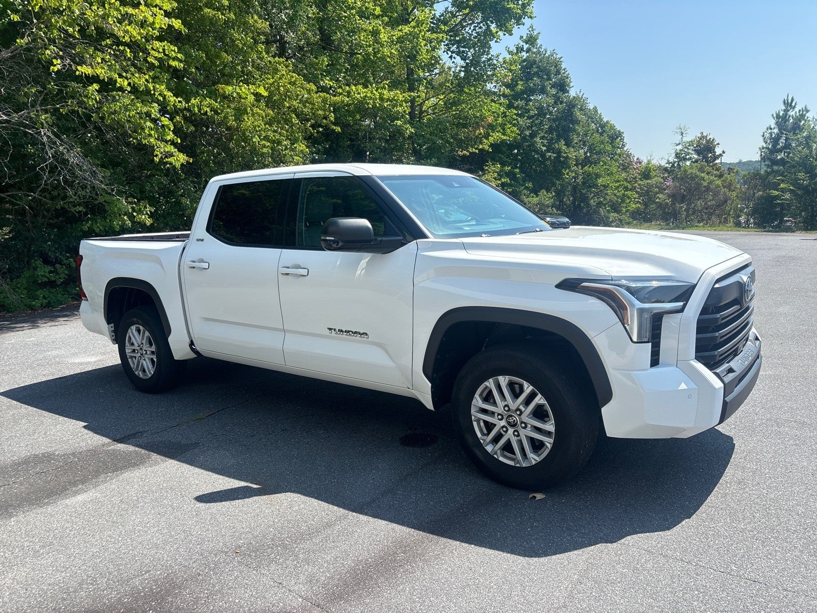 2022 Toyota Tundra 4WD SR5