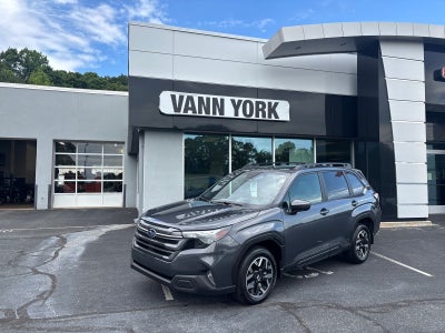 2025 Subaru Forester Premium