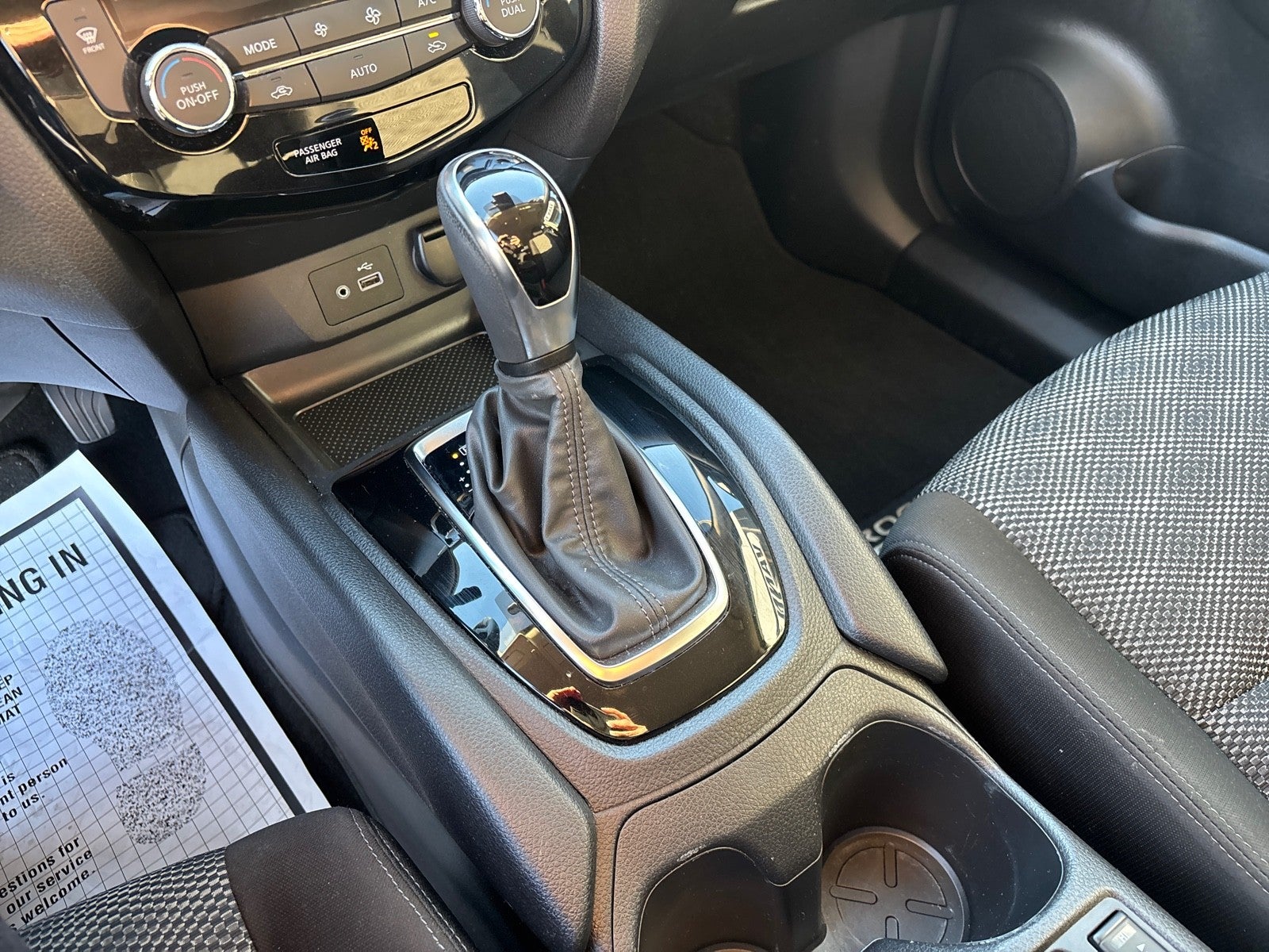 2022 Nissan Rogue Sport SV