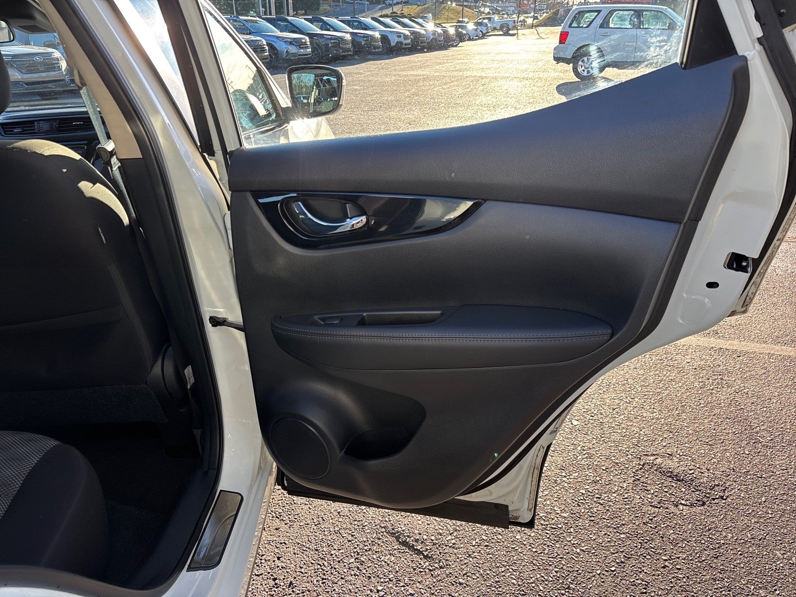 2022 Nissan Rogue Sport SV