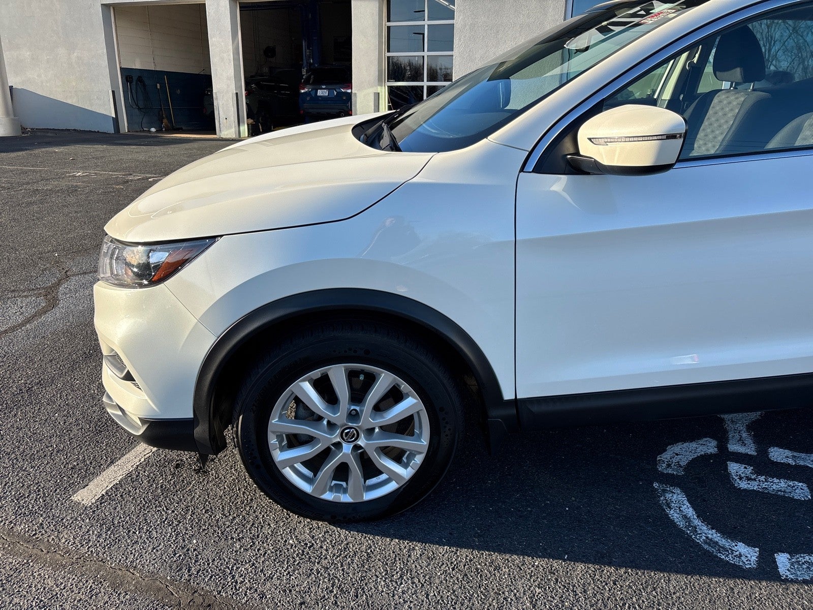 2022 Nissan Rogue Sport SV