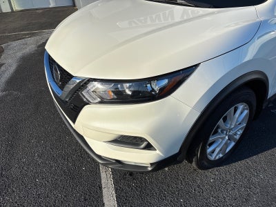 2022 Nissan Rogue Sport SV