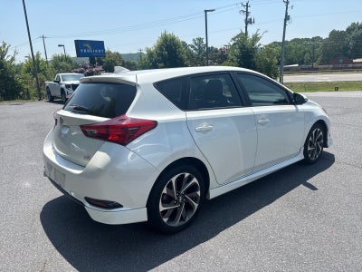 2016 Scion iM 5dr HB CVT (Natl)
