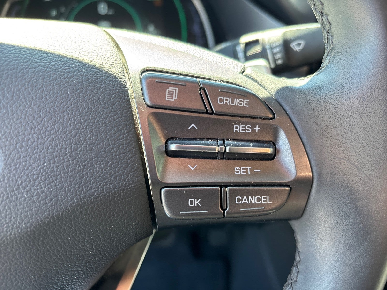 2022 Hyundai Ioniq Hybrid SE