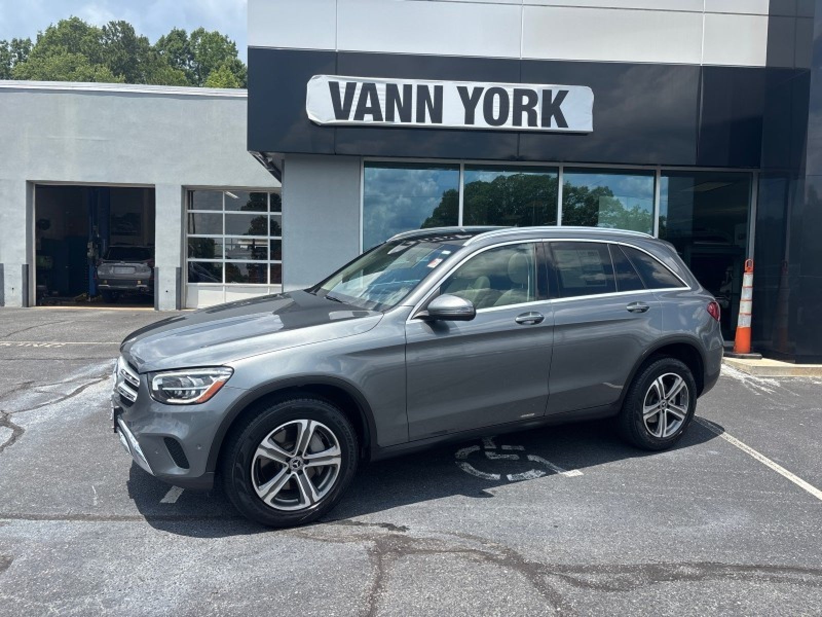 2021 Mercedes-Benz GLC GLC 300