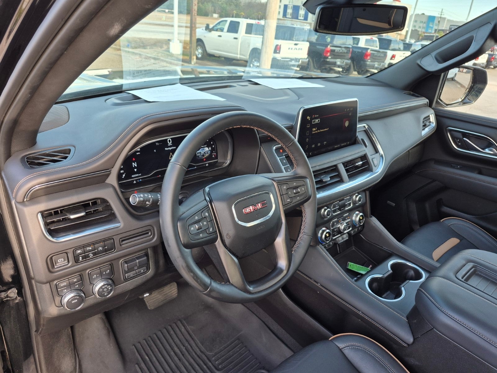 2023 GMC Yukon XL AT4