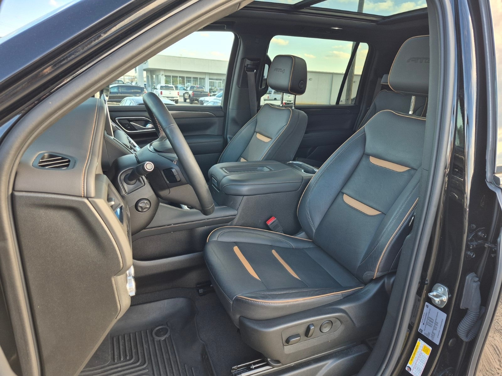 2023 GMC Yukon XL AT4