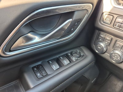 2023 GMC Yukon XL AT4