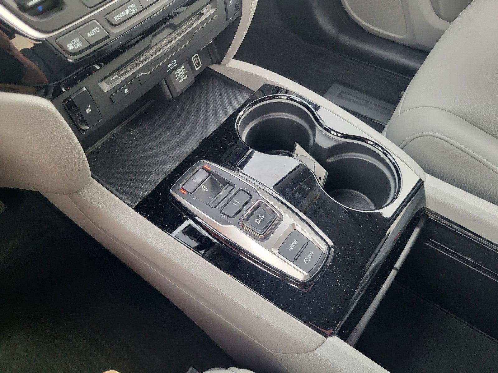 2019 Honda Pilot Touring 8-Passenger