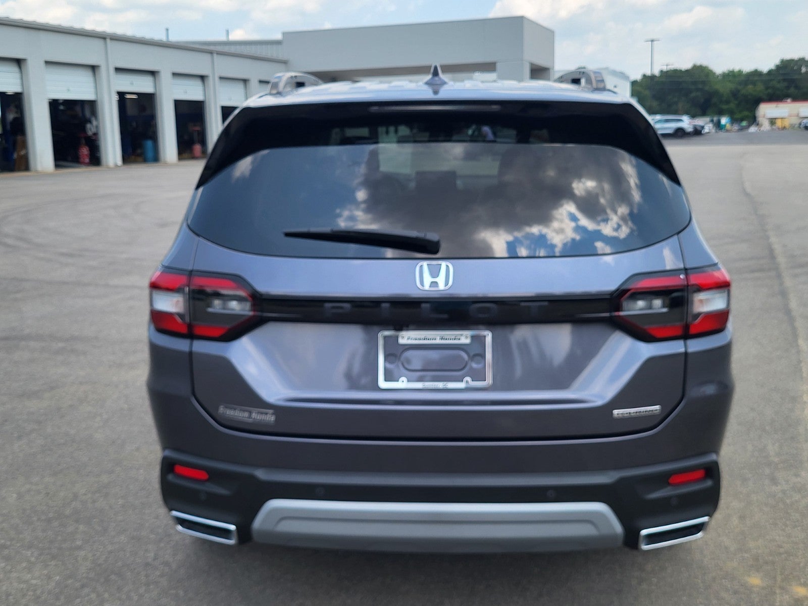 2023 Honda Pilot Touring