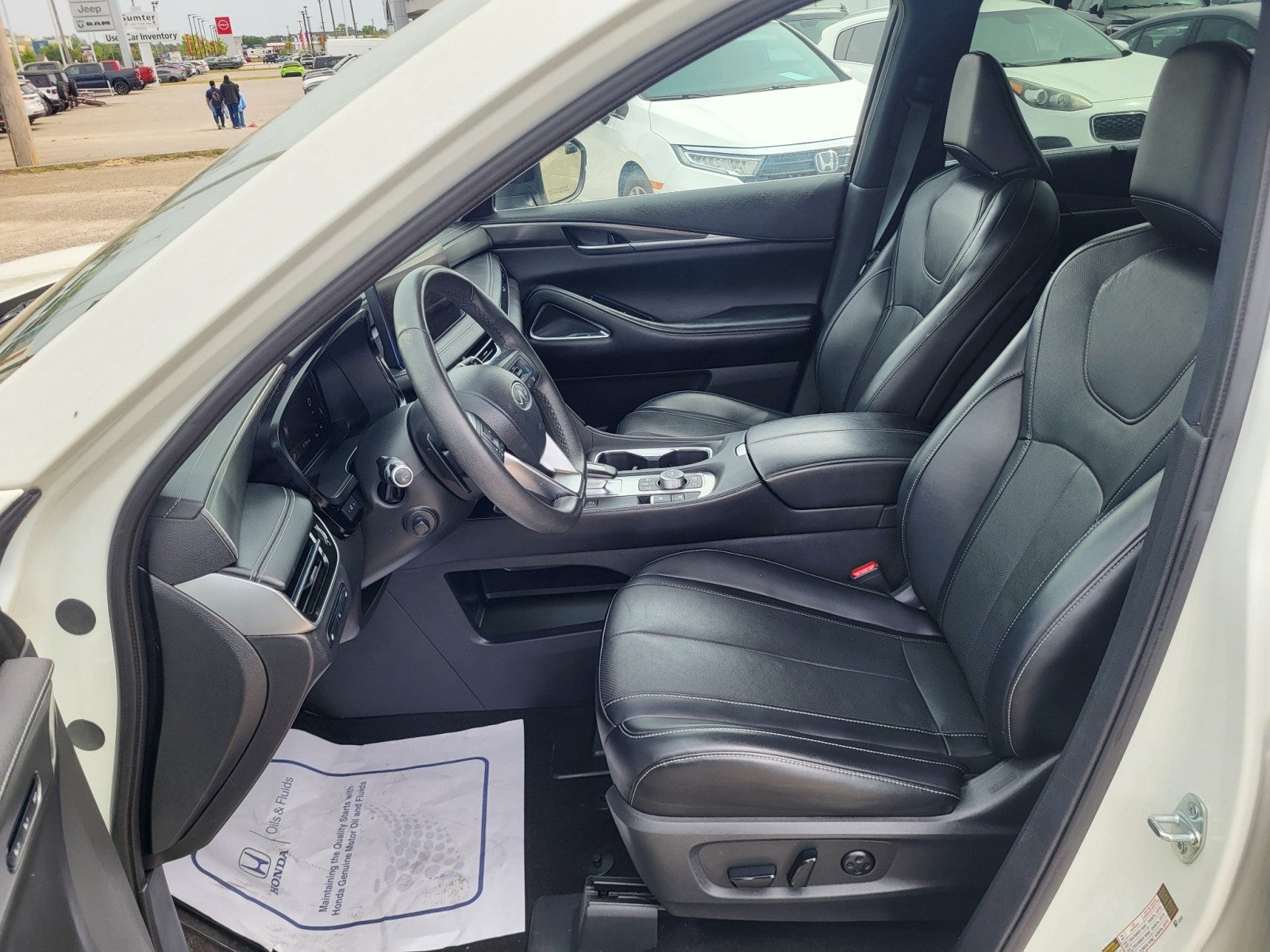 2023 INFINITI QX60 LUXE