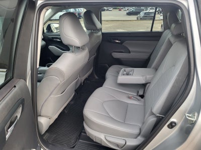 2020 Toyota Highlander AWD XLE