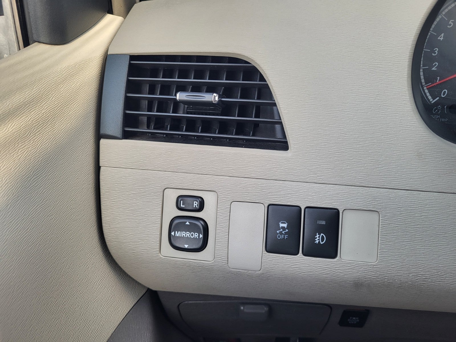 2012 Toyota Sienna LE