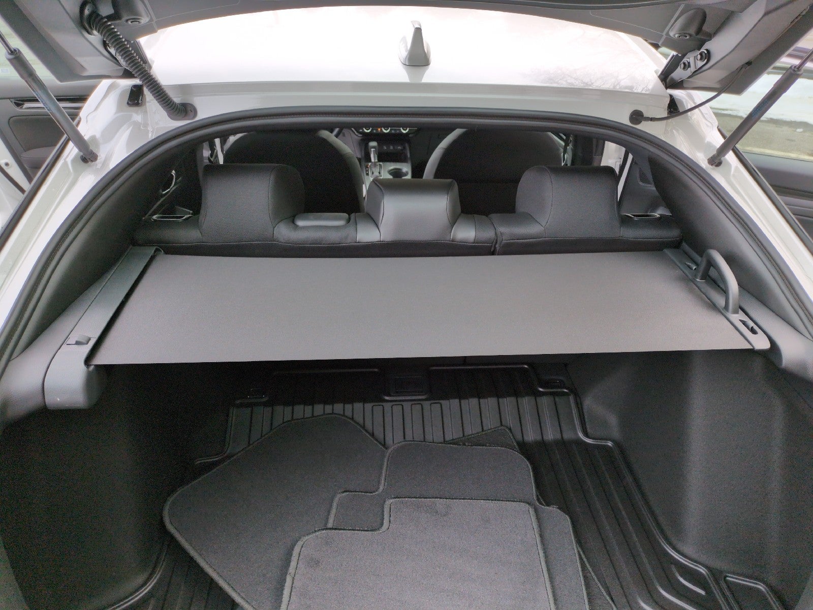 2026 Honda Civic Hatchback Hybrid Sport