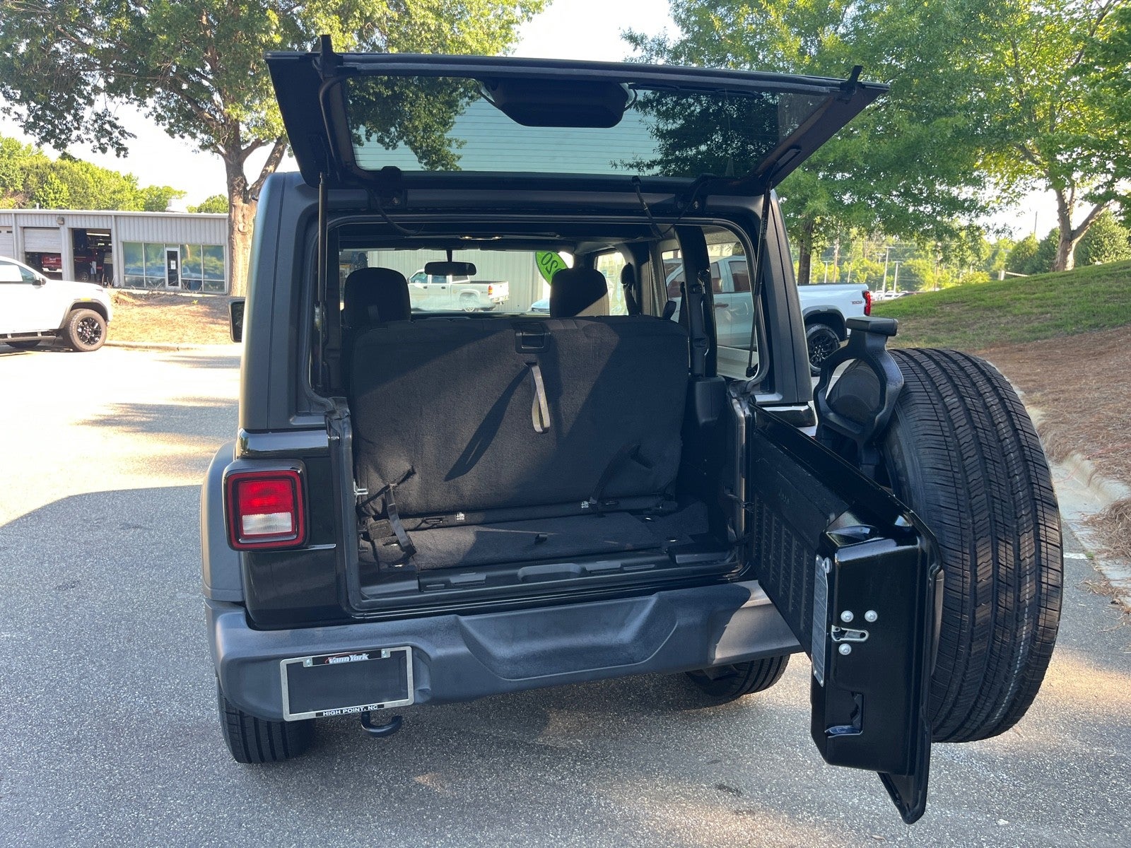 2020 Jeep Wrangler Sport