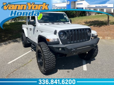 2022 Jeep Gladiator Overland