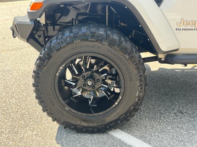 2022 Jeep Gladiator Overland