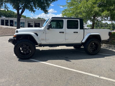 2022 Jeep Gladiator Overland