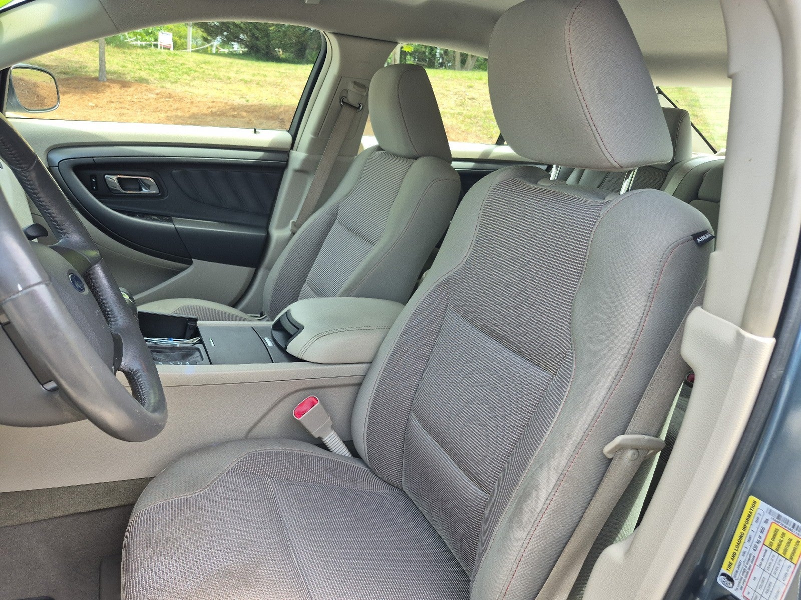2010 Ford Taurus SEL