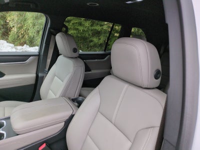 2025 GMC Acadia FWD Elevation