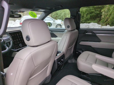 2025 GMC Acadia FWD Elevation