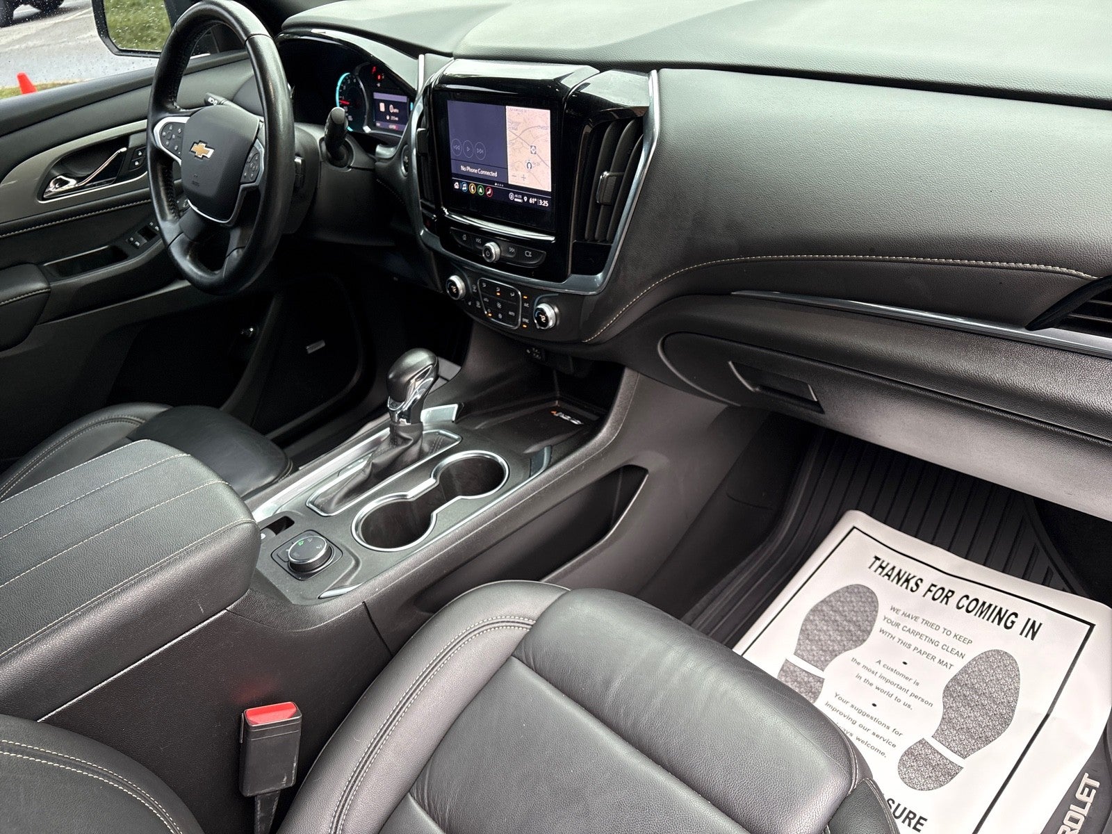 2022 Chevrolet Traverse LT Leather