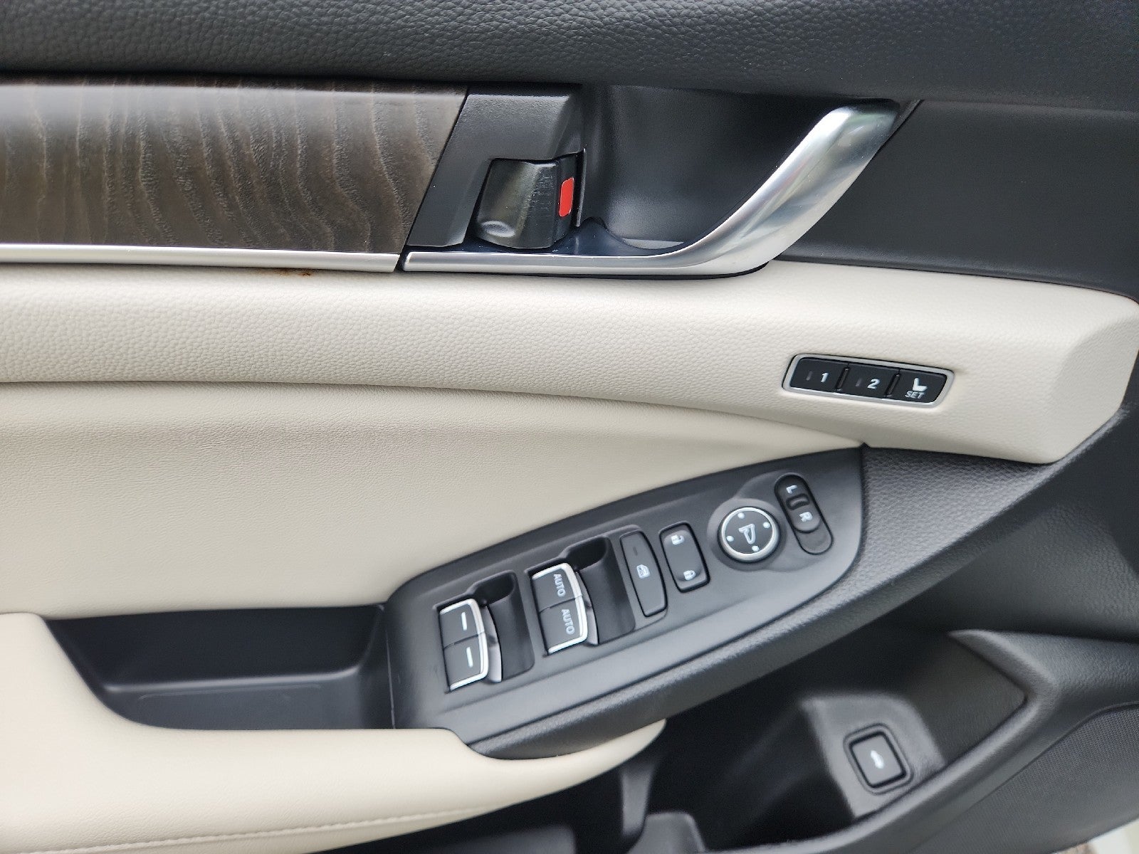 2022 Honda Accord Hybrid Touring