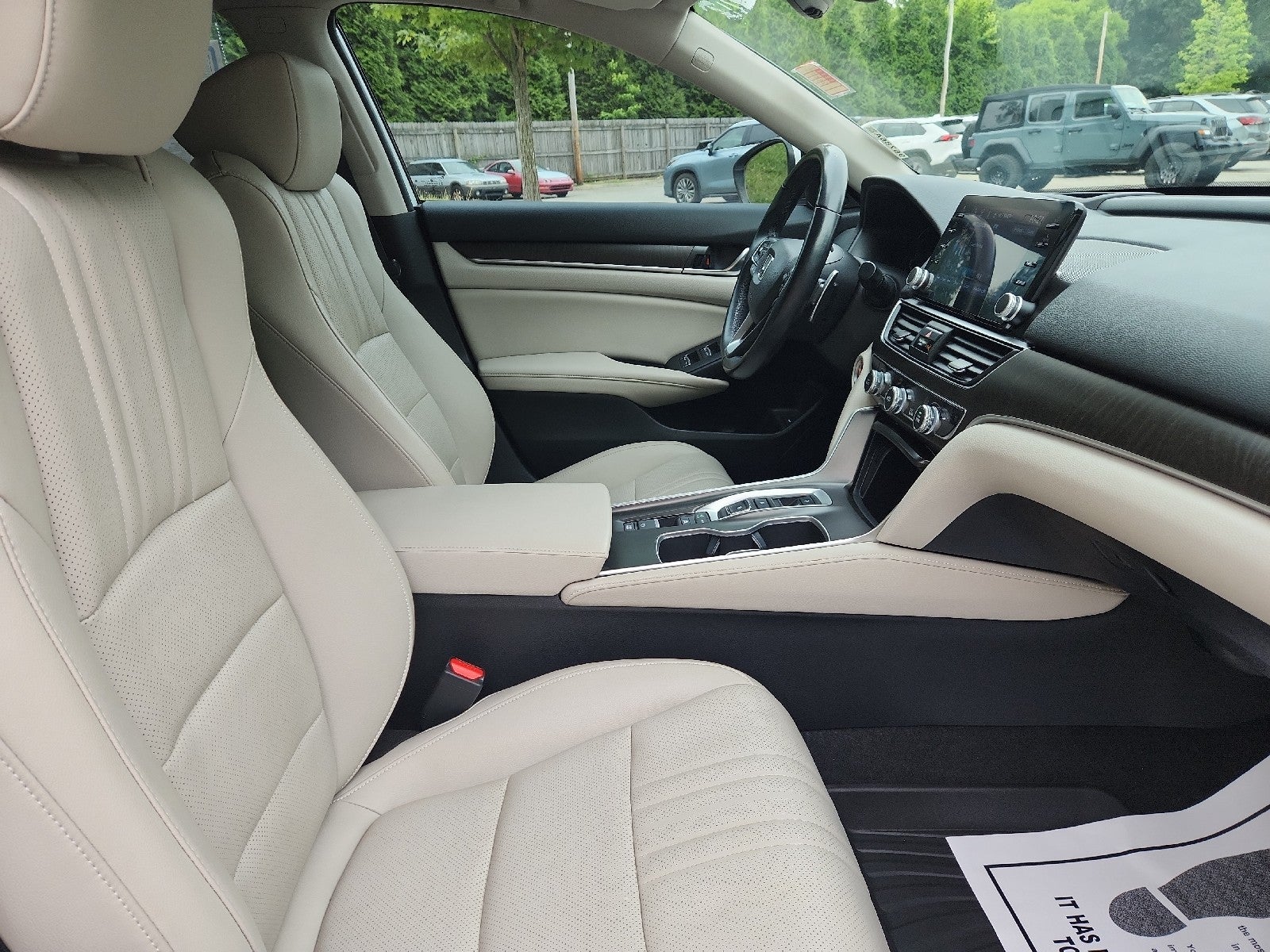 2022 Honda Accord Hybrid Touring