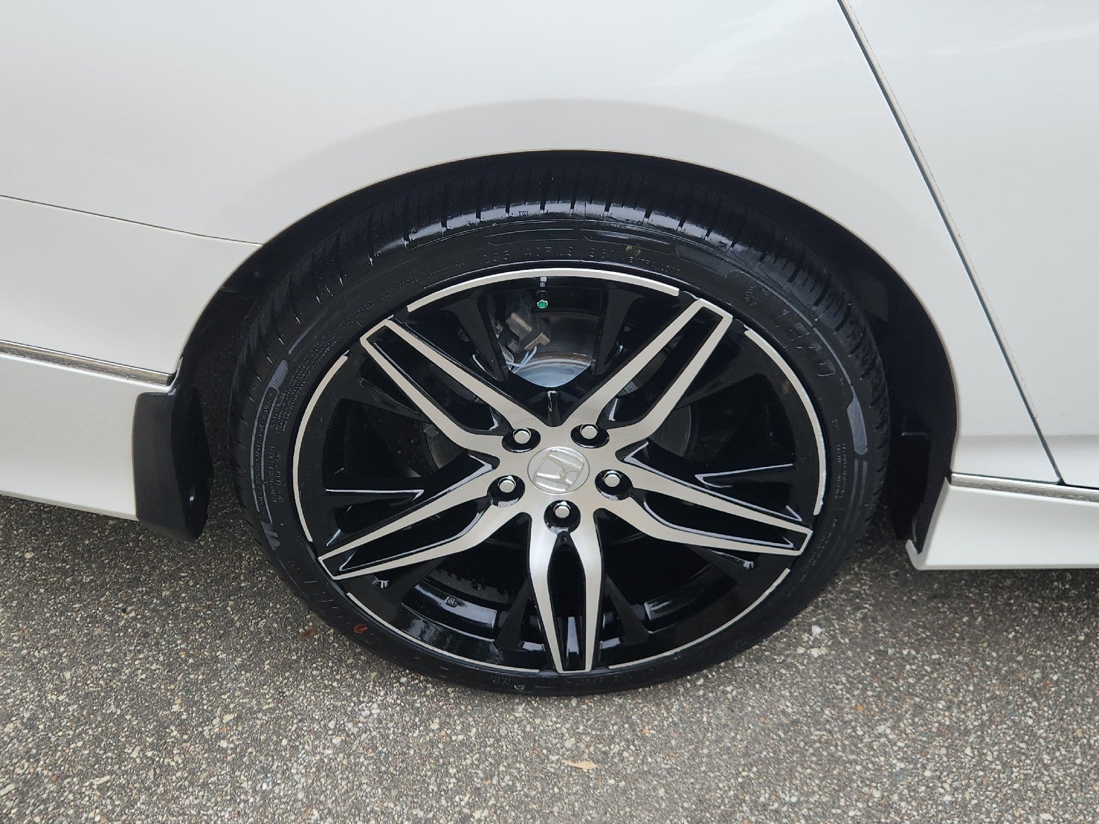 2022 Honda Accord Hybrid Touring