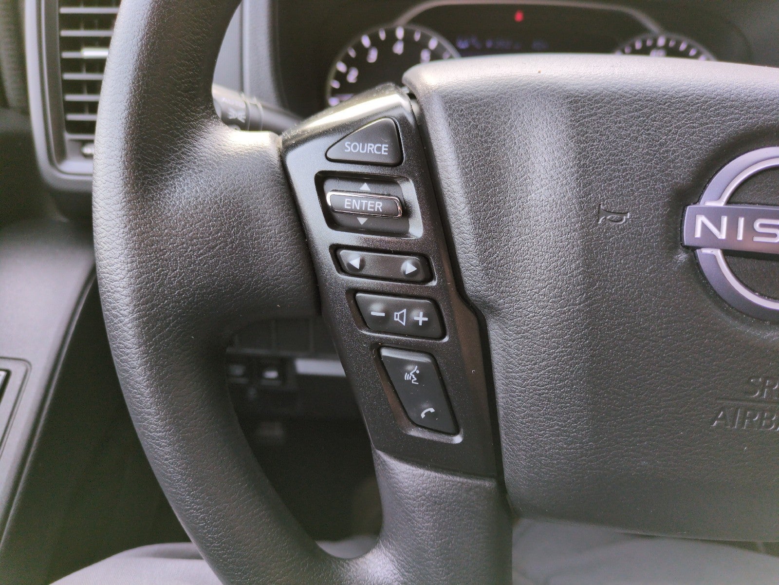 2023 Nissan Frontier S