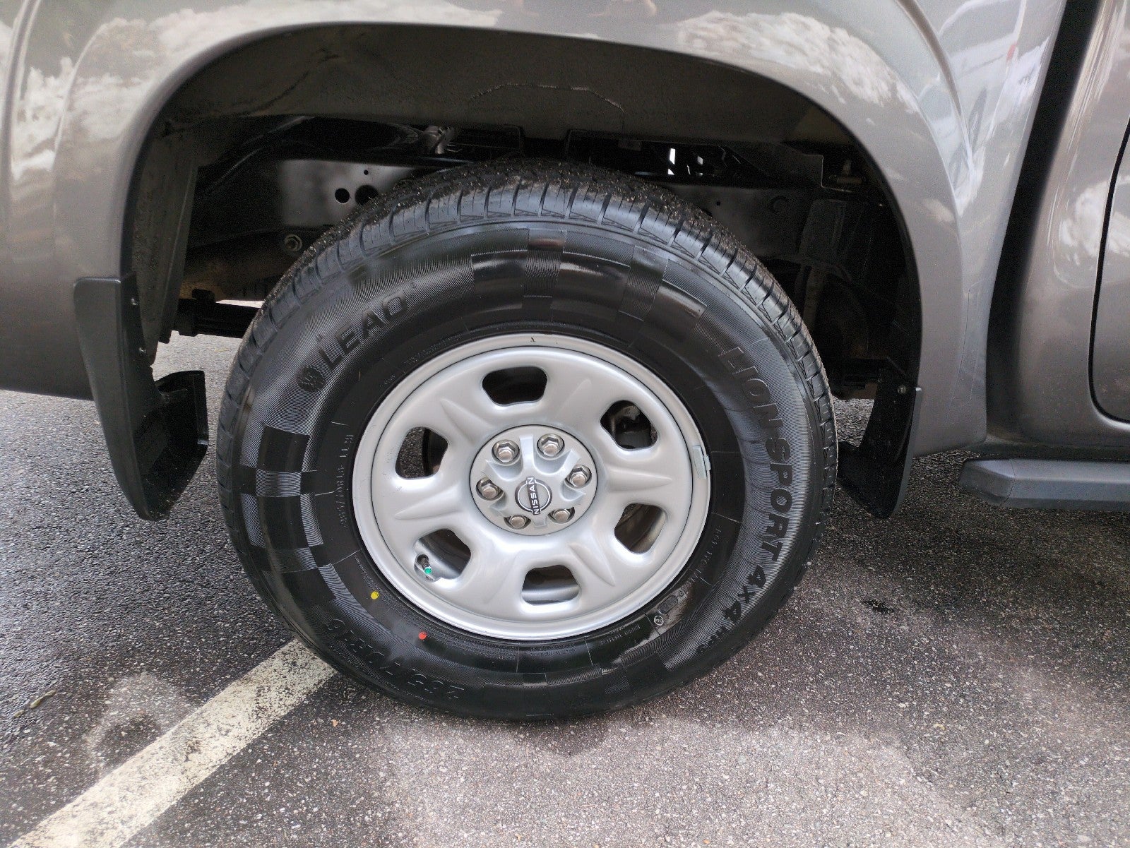 2023 Nissan Frontier S